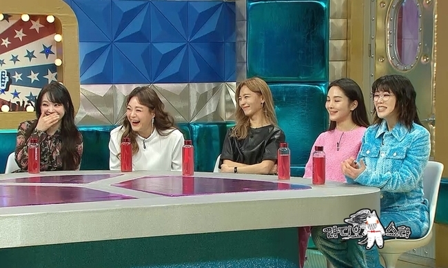 Big Mama Lee Young-hyun reveals the actual protagonist of the life song Resignation.MBC Radio Star (planned by Kang Young-sun/directed by Kang Sung-ah), which will be broadcast on February 9, will be featured in the Singer City Women with Kim So-hyun, Lee Young-hyun, Sunye, Song So-hee and Hwang So-yoon.Lee Young-hyun is a singer who has been loved by many hits such as Breakaway, Breakaway, Refusal, Resignation, Yeon with his debut as R & B group Big Mama, and group and solo activities.In nine years last year, Big Mama was announced to be reunited and collected hot topics.Lee Young-hyun cites the resignation, which he wrote and composed directly as the representative song of the singers life, and then focuses attention by releasing the main character of the song Resignation in Radio Star.I have a real experience in the song, he said. I have even met my ex-husband, the main character of resignation, and my current husband.Lee Young-hyun then told the full Kahaani, which was created by the trademark Avoid Gunshot, and said, I have fixed my hands and sang. The surprise Confessions, which caused curiosity, even went to an instant reenactment on the spot.Lee Young-hyun, who received a hot cheer from fans for the news of the Big Mama reunion, tells the full comeback feeling as an unprecedented teaching stone, where all members are practical music professors.I was surprised after the first schedule, he said, I will have a regular album in 12 years.Lee also recalls the time when he made a hot topic on SNS with a karaoke video in front of middle and high school students at the time of Big Mama comeback.My teenage friends asked me if I was a big Mama to cook, he said, and will make a fuss about the Confessions.