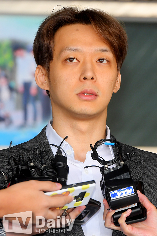 Singer and Actor Park Yoochun from the group JYJ recently filed a lawsuit for damages.According to the entertainment industry on August 8, Jespera, who was entrusted with exclusive management authority for Park Yoochun, recently filed a lawsuit against Park Yoochun.Yespera is a company that has been entrusted with exclusive management authority by 2024 from Park Yoochuns former agency, Liceelo.However, as Park Yoochun violated the contract and was claimed to be in contact with a third person, Jespera filed an injunction against Park Yoochun last year for broadcasting and entertainment activities, and the court cited it.Park Yoo-cheon ignored the decision to quote the disposition, and he has been performing online concerts and recently entered Thailand and is about to perform, said Chae-woom, a lawyer for Jespera.In the meantime, Park Yoochun added, Park Yoochun is doing illegal acts that violate the exclusive management authority with the company that A is representative of, and the damage caused by it is serious.Park Yoo-cheon, who has been controversial several times due to drug use and retirement reversal, has been at the center of controversy again as he is engaged in entertainment activities, ignoring the courts decision to dispose of the drug.