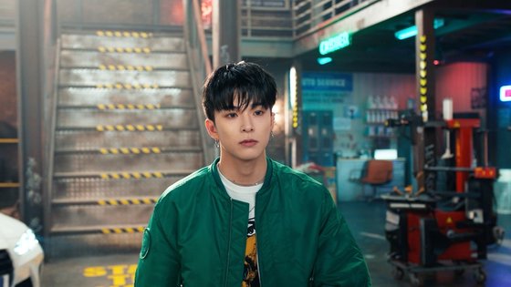 The group Treasures title song JiKJIN Music Video teaser was released on the 12th, capturing the eyes and ears of global fans.It is a short amount of about 26 seconds, but it is a music video teaser, so you can see the core chorus and point choreography of the title song JiKJIN.At the same time as the start, Treasures Explosion energy was started, and then the members of the team, running on the road in a colorful supercar, caught their eye.Yoshi, Asahi, Bang Ye-dam, Do Young, Jun Kyu and So Jung-hwan appeared in turn, giving a thrilling feeling of speed from the unstoppable rush.The point choreography of the movement to break the steering wheel while moving forward, the so-called drift dance made a strong impression.Here is a free gesture with a treasures hip swag, and the perfect dance of the large scale, which foresaw the stage of Treasure, which is more colorful and perfect.The JiKJIN refrain in the Music Video teaser has compressed Treasures passion.Dancer, addictive, and addictive beats, straight, Pedal to the metal and other songs made a strong impression, raising fans curiosity and expectation about euphemism.JiKJIN Music Video is highly anticipated by YG Entertainment as a new group, which has invested 500 million won in production costs.Treasure will release her new album THE SECOND STEP: CHAPTER ONE on February 15 at 6pm.Two hours ahead of this, we meet with fans first through Countdown Live, which is broadcast live on YouTube.Also, on April 9th and 10th, the first concert will be held at the Seoul Olympic Hall.