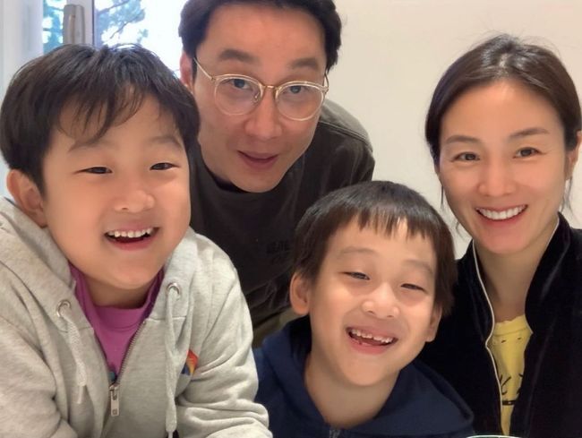 Lee Hwi-jaes wife, Moon Jung Won, stopped SNS activities and did not go to the twin preface and Seo-joon daily life. Lee Hwi-jae is now telling the current situation of two sons.Lee Hwi-jae reported on KBS 2TV Entertainment Weekly Love Live!, which was broadcast on the 4th, that two son prefaces, Seo-joon, went to the election.The Seo-joon brothers turned 10, Lee Hwi-jae said, There was a presidential election today, about two children in the third grade of the Elementary School.Lee Hwi-jae was saddened by one vote, and when reporter Kim Tae-jin proposed unification of Seo-yi and Seo-joon, Lee Hwi-jae laughed, saying, They are two different classes.Lee Hwi-jae cheered on the twin son, saying, This is not important, chief.In May last year, Lee Hwi-jae said, When the list of stars with unusual Taemong was released, our preamble was Seo-joon, and Taemong became like a decalcomany when a jeweled butterfly was folded and unfolded.So I thought she was a butterfly. But... I will do this.The preface, Seo-joon twin brothers, appeared on KBS 2TV Superman Returns and received much love.The opposite attraction of the two children caught the hearts of Aunt Lanson and became popular for a long time, and it was still noticed after getting off Supermans return.Lee Hwi-jae wife Moon Jung Won became a hot topic every time she went to the twins daily life through her SNS.When Seo-won and Seo-joon brothers graduated from kindergarten or entered the Elementary School, it was also an issue every time Moon Jung-won, who boasts beauty as good as entertainers, revealed his daily life.Moon Jung Wons SNS Followers increased, and with many Followers, it became a popular YouTuber with a good influencer and a YouTube channel.It was a powerful influence on SNS, and it became a selub, such as a beautiful florist with an elegant and simple charm, and also taking a luxury advertisement.Moon Jung-won was given sponsorship, and after posting products that he actively sponsored on SNS, he was eventually caught up in the controversy over advertising, and there was also a controversy over floor noise and toys.In particular, although it left an apology comment on the noise between the floors, it was pointed out that there was no authenticity in sensitive issues, and criticism was further increased by blocking the comment function.I apologized again for the noise problem between the floors, but the public opinion was already cold as it became cold.There was also a controversy over the controversy, which raised suspicions that the online community did not pay the amount of toys purchased at the amusement park in 2017.At that time, Moon Jung Won visited the amusement park with the twins and played with the toys.Moon Jung Won apologized through a handwritten letter and stopped SNS activities.Since then, Moon Jung Won has not posted a new post on SNS, but he opened the SNS, which he closed, and attracted attention, but it was turned into a private state again.For the next year or so, Moon Jung Won has been staying self-reliant and quiet.With no news from Moon Jeong-won available, Lee Hwi-jae is working on several programs, which have become a hot topic for the twins instead of Moon Jeong-won.DB, KBS 2TV Entertainment Weekly Love Live! Broadcast capture, Moon Jung Won SNS