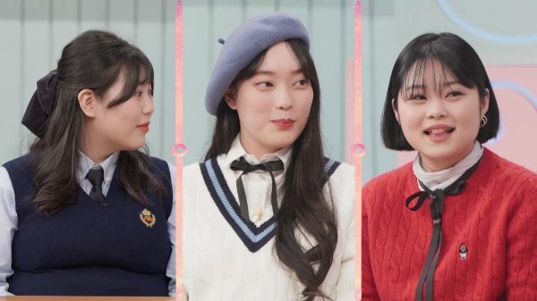 On the 6th (Sunday), the first episode of High School Mom Dad (planned by Nam Hyun, director Andong Soo and Ji Soo Hyun, writer Joo Gi-ppeum and Lee Ja-eun) will feature three Goding Moms who experienced pregnancy and Child Birth in their teens for the first time in Studios, revealing how they meet 3MC and psychological counselor Park Jae-yeon and sex education instructor Lee Si-hoon.On this day, 3MC first sees three godding mothers in Studios from a distance and cant keep an eye on them for a while. You look younger than the real Age.I can not believe that I am a mother. The humanist group makes a smile on the uncle saying, It is like a student who has visited the broadcasting station. After a while, the 11-month-old mother of the 11-month-old spring, Ji-woo Kim, the mother of the 22-month-old son Yu Jun-yi, 21-year-old Irucia and Child Birth,Pre-mother Park Seo-hyun introduces herself in turn, and they also convey their opinions about why they appeared in high school mom bad.First of all, spring mother Ji-woo Kim says, I want to instill the perception that young parents can do well (parents), and Yu Jun says, I want to show my parents who are not ashamed of their children.Park Seo-hyun, a mother-to-be, said, My parents are still opposed to the Child Birth.I came to appear because I wanted to show that Husband and I are living well even if I am a student. The three Goding Mothers who became parents in their teens talk about the reality of living as a teenagers parents as well as the sex culture of their teens.In addition, they reveal the actual child-rearing, and they talk about negative gaze and social prejudice toward youth parents.The special story of the three Goding Moms will convey a meaningful message to the teenage and parents generation, so I would appreciate it if On Family watch it together. MBNs new entertainment high school mom dad, which reveals the reality of high school mom dad and presents solutions, will be broadcasted at 9:20 pm on the 6th (Sunday).MBN God and the Blind, which had been responsible for Sunday night, moved to 11 pm every Friday night.
