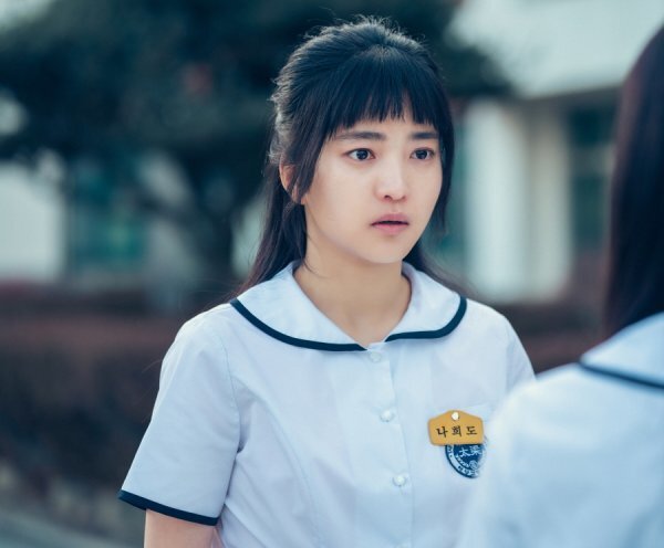 TVNs Drama Twenty Five Twinty One (playplayed by Kwon Do-eun, directed by Jung Ji-hyun and Kim Seung-ho) depicts the wandering and growth of youths who were deprived of their dreams in the 1998 era.In the last broadcast, I was shocked that the PC communication best friend Ryder 37, who had been comforted and empowered by the late Yu Rim (Ji Yeon Kim), was Na Hee-do (Kim Tae-ri).Yu Rim was asked about pension payments to the Fencing Association when his debt increased due to his mothers guarantee.Yu Rim exploded in the diving table, and Na Hee-do, who witnessed it, was upset to tell Injeolmi, What kind of hell does she live with?After that, Yu Rim, who decided to meet Ryder 37, was surprised by the appearance of Na Hee-do walking from afar and handed over the yellow rose flower to Baek Yi-jin (Nam Joo-hyuk).In the 9th broadcast on the 12th, Yu Rim is drawn to the Na Hee-do walking in the middle of the school.Yu Rim, who talked first, sat down without talking, while Na Hee-do was embarrassed by the attitude of Yu Rim and made a rigid look.It is noteworthy how the relationship between the two people, who will reveal to Na Hee-do that he is inhumane, and the box of Pandora, will flow.Kim Tae-ri and Ji Yeon Kim read the script together and shared their opinions for this scene, where emotional commitment is more important than anything else.The two men, who relaxed the tension before shooting while chatting pleasantly as usual, showed off the sum of the rehearsals to the speed and flow of the ambassadors.Kim Tae-ri and Ji Yeon Kim recited the ambassador for the realistic performance of the other party even though they did not appear on the camera, and kept the position, and monitored the scenes together and burned the passion for the best scene. Kim Tae-ri and Ji Yeon Kim are actors who give consideration to each other for their acting and give them a sense of warmth in the field, he said. Will the mouth of Injeolmi Go Yu Rim, who knows the existence of Na Hee-do, be opened nine times on the 12th?On the other hand, Twenty Five Twinty One organizes a special broadcast.At 10:30 pm on the 11th, a special broadcast Twenty Five Twinty One - Ill Have You will be broadcast, which will compress the first to eighth episodes of Twenty Five Twinty One to 90 minutes.The 9th episode of Twenty Five Twinty One will be broadcast at 9:10 pm on the 12th.
