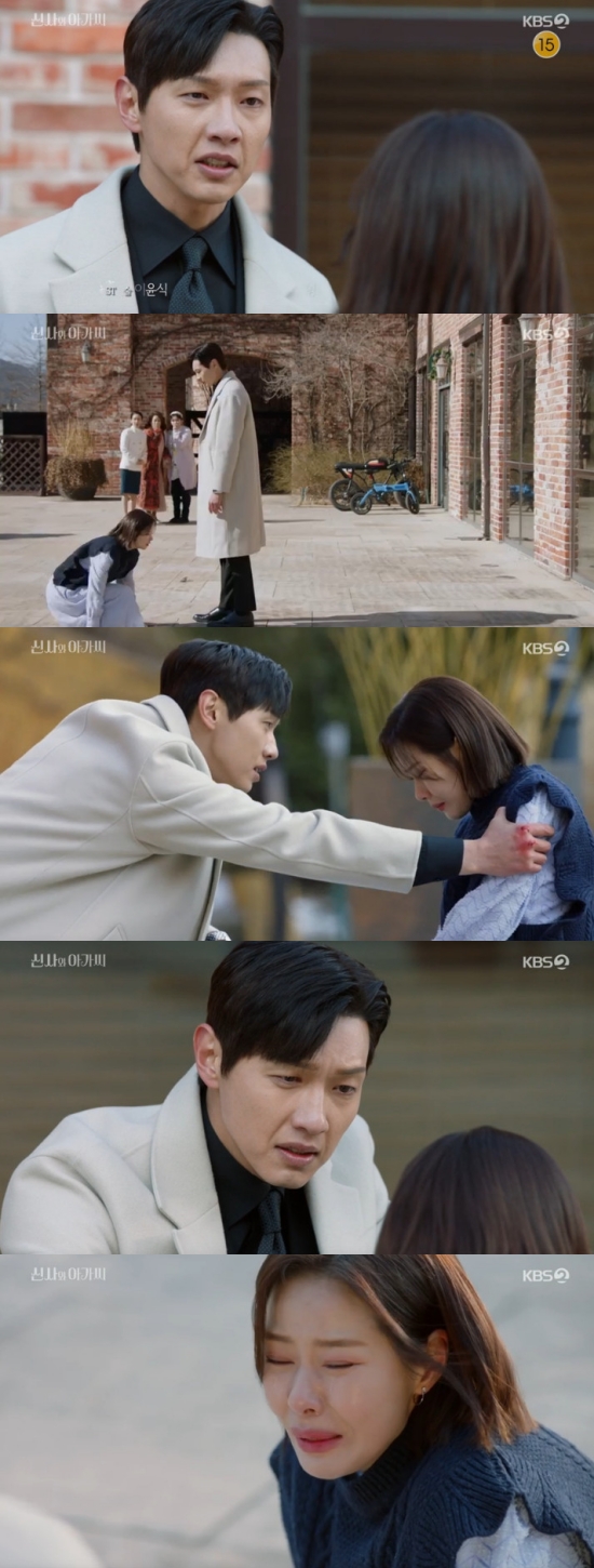 Gentleman and young lady Ji Hyun Woo is angry to learn of Park Ha-na lieIn the 47th KBS 2TV weekend drama Gentleman and Young Lady broadcast on the 12th, Lee Young-guk (Ji Hyo) was shown questioning Park Ha-na.On this day, Lee Young-guk regained Memory and said, Who is the child in that stomach? Ramaiya Vastavaiya. That child in your stomach is not my child.Why would the child tell me my Ramaiya Vastavaiya, with your mouth?Lee Yeong-guk said, We didnt do anything. Nothing happened. I never thought of jogging as your girl. How could you do this? Youre gonna call me baby?I do not lie anymore. I am back to Memory. So Josa said, Im not your child. Im wrong. Im guilty of dying. Lee said, How do you do this? Why?Have I ever given you this? Have I ever done anything wrong to you? Did you do this to get revenge on me?Tell me, he said.I liked him so much that I wanted to be with him, Lee said. Is that why? What is it? Its a crazy woman?Josara confessed, I just wanted to be next to you, so I did it. Lee Young-guk shouted to Kim (Kim Ga-yeon) to get Josara out of the house.Photo = KBS Broadcasting Screen