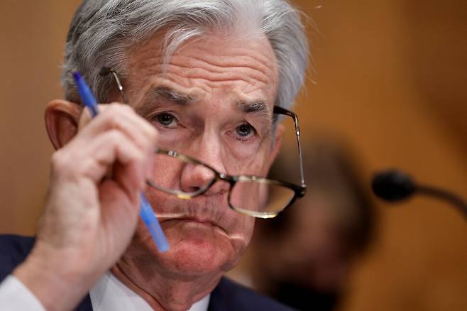 제롬 파월 미국 연방준비제도(Fed) 의장이 2022년 3월3일(현지시각) 미국 상원에 출석해 반기 통화정책 보고서를 설명하고 있다. REUTERS