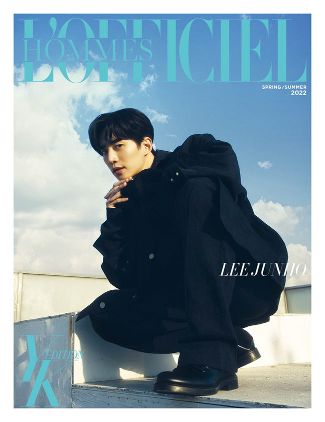 Singer and Actor Lee Joon-ho released a cover and a solo interview picture in the spring and summer issue of the French-emotional male magazine Loficiel Homme YK Edition.In a recent interview with Lopiciel Homme, Lee Joon-ho said, I was very lucky to meet MBC Drama Red End of Clothes Retail, Lee Joon-ho said, I did not have difficulty in choosing a return movie that could be a turning point for Actors life after the war.Lee Joon-ho said, I wanted to be able to digest this role, but on the other hand I wanted to Top Model it more because it was difficult.I thought that if I tried hard and did this role well, I could be a great achievement in the Actors life. Lee Joon-ho, who appeared in Red End of Clothes Retail and shook her heart with the best romanticist of the Joseon Dynasty, showed a charismatic suit fit in contrast to her unique boy beauty.Especially, he has a wild style such as a black suit and a leather jacket, and he has matured charm.Lee Joon-hos honest interview, behind-the-scenes picture will be released in the spring and summer issue of 2022, the Lopiciel Homme YK edition published in early April.