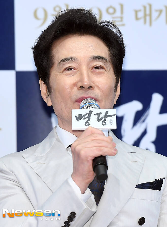 Nine years ago, a 30-year-old K who had a relationship with Yun-shik Baek gathered his book based on the contents, and an interview with bold contents was released and attracted attention.Yun-shik Baek, a 30-year-old former lover, said in an interview with a female Chosun released on March 23, I have been marriage for three years, and my husband has agreed to publish the book.K, who was 36 years old in 2013, was interested in the fact that he was separated from Yun-shik Baek, who was 66 years old at the time.Asked if the two scandals were as many as nine years ago, Mr K said: The time has gone too far, but I wanted to finish, so it seemed like a healthy last.There was also a criticism that I even made a book to make money, but if I knew that I had marriage, would not you blame me?Now I have a family and money, he said. My husband is a person who supports me, no matter what I do or how I do. I respect my life. K said, I also needed a great deal of courage to write that part, said K, who said that the book also contained a private part such as First night with Yun-shik Baek and in vitro procedures.My husband will see it, but I was worried as a person who marriages and builds a family with a man, but eventually I thought that the book would not be read without concreteness and candidness. K, who was shocked to find out that he was hospitalized in a mental hospital, said, I was crazy love, he was greed and desire. If I think I am 66 years old, I never love a woman 30 years younger than me.A mature man never does that. A young woman can like it, but a 30-year-old man should not do it. 