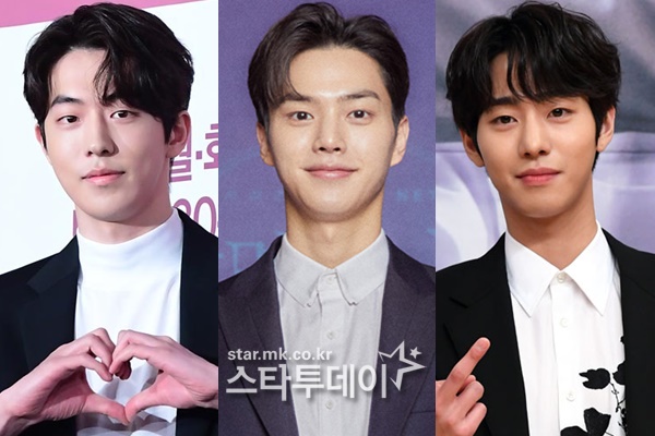 It is a successful generational change. Nam Ju-hyeok, Song Kang, and Ahn Hyo-seop are active in the house theater and are building their own activity areas.He is being reborn as a 20-year-old actor, surpassing the rising star.He starred in Weightlifting Fairy Kim Bok-joo (2016) and Habaeks Bride 2017 (2017), and achieved remarkable acting growth in the films Anshi Sung (2018) and the drama Blindness (2019).He was then reborn as a big actor with Health Teacher Ahn Eun-young (2020), Start-up (2020) and Twenty Five Twinty One (2022).Song Kang played the role of the Korea Meteorological Administration General 2, who is the owner of an unconventional accident and a free soul that is not bound anywhere, and Ishiu, the special affairs officer, in the JTBC Saturday drama The Meteorological Agency People, which is on air since February 12.He is excited by the growth-type romance with Park Min-young of Jin Ha Kyung at the office romantic.People in the Meteorological Administration are cruising with a 7 percent audience rating.Song Kang was born in 1994 and is 28 years old this year. She made her entertainment debut with TVN She Loves You So Much at the age of 23, a little late in 2017.The face was announced through The Man Who Sets Up a Dinner (2017) and When the Devil Calls Your Name (2019).After successfully finishing his first starring role with Like to Ring (2019), he became a popular actor with a big hit of his starring film Sweet Home (2020).Since then, he has appeared in Season 2 (2021), Navila (2021), I know, but (2021), and Weather Service People (2022) in succession.Ahn Hyo-seop played Kang Tae-moo, the third generation of chaebols of Outgoing Charm, which has everything from appearance to brain and financial power, in the SBS monthly drama In-house Match, which is on air since February 28.He is well received with Kim Se-jeong of Shinhari Station and a sweet and bloody in-house romance acting.The companys in-house match is in the top 10 global TV programs in Netflix.Born in 1995, Ahn Hyo-seop is 27 years old this year and made his debut in the entertainment industry in 2015 with a violin part in the TVN entertainment Bach Dreaming and Always Cantare 2.In the same year, he started acting as a web drama Fondant Fondant LOVE, and made his face known by appearing in Happy Ending (2016), Gahwamansaseong (2016), Dattara (2016), Father is Strange (2017), Thirty but Seventeen (2018), and Avis (2019).Ahn Hyo-seop was selected as the new South Korean hero of Romantic Doctor Kim Sabu 2 (2020) and began to run the road in earnest.He has appeared in Hongcheongi (2021) and In-A-Joint (2022) and is being reborn as a popular actor.