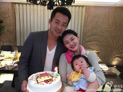 The ex-husband of Taiwan actor Seo Hee-won is organizing his relationship with Seo Hee-won.According to a majority media report in China on the 24th, China businessman Wang Sobi (Wang Xiaopei), Seo Hee-wons ex-husband, changed his SNS nickname on the day.Wang So-bi changed the Chinese character from a cow () to a small cow () in the middle of Weibos existing nickname Wang So-bi (), which is a China SNS.Then, Seo Hee-wons account was unfollowed.In 2011, Wang So-bi made a high-speed marriage in a month after meeting with Seo Hee-won.As a couple for 10 years, the two have been conveying their happy daily life through SNS, conveying the current status of the couple and their families.However, the two men, who have been constantly suffering from discord, decided to divorce last November.In June last year, before the divorce, Seo Hee-won unfollowed the SNS of Wang So-bi early on and ignited the divorce.After the divorce, Wang So-bi continues to It Follows Seo Hee-wons SNS. It has been revealed that he recently unfollowed after the news of Seo Hee-wons marriage was reported.Jang Ran, a former simo of Seo Hee-won, the mother of Wang So-bi, said that Wang So-bi is suffering from insomnia during the live broadcast of SNS.On the other hand, Seo Hee-won announced a surprise marriage with his past lover Koo Jun Yup on the 8th. Koo Jun Yup is staying in Taiwan with Seo Hee-won.