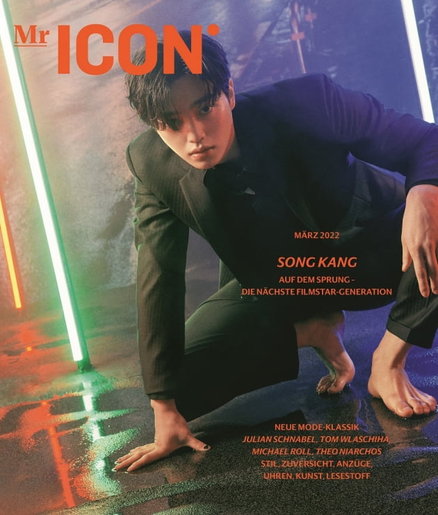 Actor Song Kang said he is doing his best at this moment and looking for happiness in reality.According to his agency Tree Essentials on the 30th, Song Kang has a sole cover of Germany magazine Mr ICON.Mr. Icon is Germanys best style magazine that communicates with media brands and leads various cultural exchanges.Song Kang, who is loved both in Korea and abroad every time every work is released, starting with the Netflix series If You Like It, You Sound, Sweet Home, You Know and Meteorological Agency People: In-house Love Cruelty.He proved global popularity by decorating the exclusive cover of Mr. Icon that is released throughout Europe.Song Kang, in the public picture, reinterpreted Seoul Night with a deadly and sexy mood; even in the rainy evenings, his presence was intense in the dark streets.The features on the colorful neon sign are cold and aura, and the figure of barefoot stepping on the wet streets feels the charisma of unrefined rawness.In the cut that is wearing a pink hood, a strong eye catches the eye and makes a new sensibility in Song Kang.In an interview with the picture, you can see the true thoughts of Song Kang facing the acting.I think I try not to stay in the past and feel a lot of everyday experience and touch.If you find something good in your daily life, I will write it down. I use it when I play it or I will get a lot of enlightenment while interacting with it. Asked if he would like to continue to act as an actor in the future, he said, I am doing my best at this moment, finding happiness in reality and trying to be humble at that moment.In the past, I valued the future, but when I followed the future, it was very difficult to feel when it was not implemented. So now I think I have become the most important thing.Lets do our best now, he said.Song Kang has recently become the first protagonist of Netflix Global Fan Meeting and has proved its popularity and stardom that grows day by day with its work.His global move to capture the worlds people from Asia to the Americas and Europe and to convey different pleasures and values is focused.