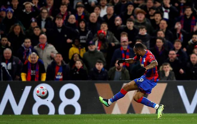 ▲ 팀 두 번째 득점에 성공한 가나 국적의 공격수 조던 아에유(팰리스). ⓒ연합뉴스/AFP