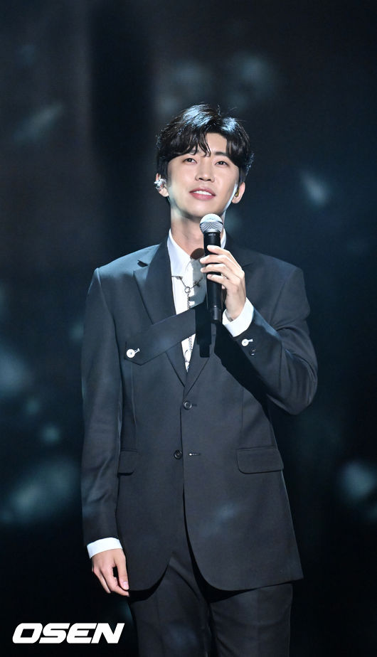 Singer Lim Young-woong said he would respond strongly to the illegal or informal transactions related to the concert ticket reservation.Lim Young-woongs agency, Fish Music, said on the afternoon of the 7th, We are currently checking the reservation details for the purpose of using the Illegal program and malicious use (transfer/resale, etc.) through the official reservation Yes24, and we will proceed with the forced cancellation of the reservation.The responsibility for the damage caused by the direct transactions between individuals, the Internet used trading site, and other unofficial channels, rather than the formal reservation, is entirely to the trading party, and the disadvantages caused by it are not responsible by the organizers, the organizers and the reservations.In addition, the agency said, The re-opening time for the cancellation schedule and cancellation schedule will be guided by fans who have not received tickets through the notice in the future so that they can participate in the reservation fairly.Hello, fish music.Currently, we are checking the booking history for the purpose of using Illegal Prog RAM and malicious use (transfer/resale, etc.) through the official bookings Yes24, and we will cancel the booking for the case.The liability for the damage caused by the direct transaction between individuals, the Internet used rack site, and other unofficial tickets, which are not official reservations, is entirely to the trading party,The disadvantages caused by this are not responsible for the organizers/principals and bookings, so I would like to ask you to purchase tickets only through Yes24, the official booking.The re-opening time for the mandatory cancellation schedule and cancellation schedule will be guided by fans who have not received tickets through the notice in the future so that they can participate in the reservation fairly.Thank you.DB