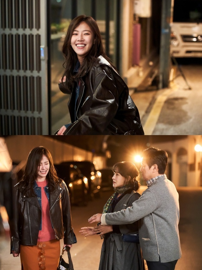 What is the story of Bae Da-bin, who was an icon of bright energy and affirmation, pouring tears in front of her mother Park Ji-Young and Father Byeon Woo-Min?KBS 2TV Weekend drama Its Beautiful Now (director Kim Sung-geun, playwright Ha Myung-hee, production SLL, drama house studio, content writing) Future (Bae Da-bin) was fraudulently marriaged.He met his son Park Joon-hyung (Lee Hyun-jin) with the introduction of VIP customers and decided to marriage, and only reported marriage because of the apartment joint name. In the meantime, his false education and womens problems were raised.In the eyes of a divorce lawyer, Yoon Shi-yoon, Future was the Client who felt uncomfortable in angering others, so it was hard to endure a lawsuit that could dig into the weakness of the opponent and go to the end.What had brought her up was the current advice that the Clients will is the most important thing to win a lawsuit and the power to see positive factors in any situation.The lawsuit is a fucking thing, as you say! he said coolly, and then he collected evidence hard for a full-scale cancellation of marriage.In the process, I did not lose my smile and I was fighting to worry about my parents.Maybe she had fallen.In a still cut released before the main show today (9th), Future is tearing up storms in front of her mothers correction (Park Ji-Young) and Father Jinheon (Byeon Woo-Min).The story hidden in this fever can be slightly hinted at in the preview video released after the last broadcast, which is that the attitude of Jun-hyung who crossed the line exploded Futures anger.Jun-hyung was consistent with the shameless attitude that he did not love himself but rather called out to Future that he decided to marry his mothers property and wanted to be seen well by his loved one.
