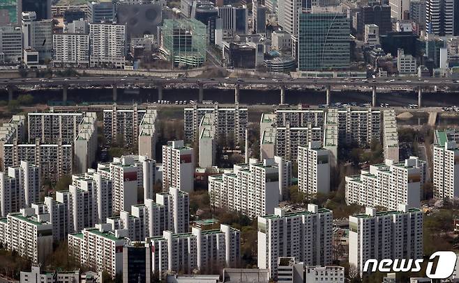 10일 서울 아파트 단지의 모습(자료사진). 2022.4.10/뉴스1 © News1 장수영 기자