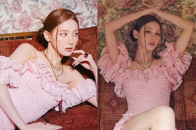 Girls) The children Mi-yeon revealed the last concept image of MY and attracted attention.Cube Entertainment opened the last concept image of Mi-yeons first mini album MY through the official SNS channel of (girls) children at 0:00 on the 22nd.Mi-yeon in the public image showed a luxurious visual with a pink color dress.Especially, the chic Mi-yeons eyes caught the attention of the viewers and showed the concept of the past.Mi-yeon, who is raising expectations for a new Solo album with various concepts and visuals of the past, hopes to show musical growth as well as the capacity of the vocal list through this album.Mi-yeons first Solo mini album MY includes the title song Drive, Rose, Softly, TE AMO, Charge (Feat).JUNNY) and shower with a total of six colorful tracks.The title song Drive is a song that contains a guitar sound that adds an emotional atmosphere and a song that meets clear and refreshing vocals. It is a message that does not lose the mind to keep your color.On the other hand, Mi-yeons first mini album MY will be released on various online music sites at 6 pm on the 27th.