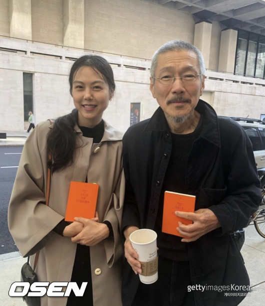 Hong Sangsoo and Kim Min-hee Actor are being shown together at United States of America.On the 6th (local time), United States of America Film at Lincoln Center announced on its official SNS that Hong Sangsoo and Kim Min-hee are outside the Walter Reed Theater together.In the photo released on the day, director Hong Sangsoo gazed at Camera with coffee in his hand and emitted a pleasant Smile.Kim Min-hee, standing next to her, is also a bright face that has been hard to see, and now the happiness of the two, a seven-year-old couple, is felt through the photos.They filmed the movie Its Right Now and Its Wrong then, and it was announced that they developed into lovers in 2015, and that they were in love with the public only in June 2016.Since becoming a lover, they have made films such as On the Beach of the Night, After, Camera of Clare, Full leaves, River Hotel, Fugitive Girl, In front of your face, Introduction, Novelists movie.More than two years after the Corona incident, the so-called Hong Sangsoo Multibus: Simultaneous Screening Retrospective was held at Film at Lincoln Center.It was held from April 8th to 17th and will be held from April 4th to 10th.The Hong Sangsoo multibus will continue until the 10th, and this Saturday, Q & A talk with Hong will continue.Free tickets can be received from Film. The conversation with the audience was held with the premiere of Hong Sangsoos previous film, Theater Exhibition (2005), Running Woman (2020), In front of Your Face (2021).Kim Min-hee and Hong Sangsoo, who are hiding and doubling, are not expected to stand in the domestic official seats in the future.An official said, I regret that the two of them were on stage together at the premiere of the movie On the Beach of the Night.Kim Min-hee and Hong Sangsoo attended the media preview of the movie Alone on the Beach of the Night in March 2017 and admitted that they were in love.Provided by Film at Lincoln Center, DB