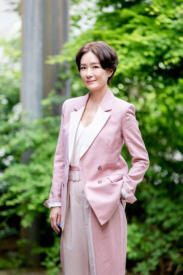 오연수가 `군검사 도베르만`을 통해 8년만에 안방극장에 성공적으로 복귀했다. 제공|베일리컴퍼니