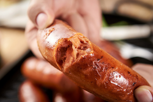 우리나라 어린이 선호 음식에 가장 많이 들어있는 식품첨가물은 발색제인 아질산염이었다. 아질산염은 햄, 소시지에 특히 많이 사용된다. /게티이미지뱅크