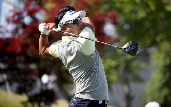 박상현이 우리금융챔피언십 최종일 1번홀에서 티 샷을 하고 있다. 사진제공=KPGA