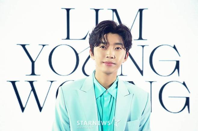 The 12 songs, including the title song Can I Meet Again, which was the first album of Lim Young-woong Regular, occupied the top spot of Muskmelon (Melon), the largest soundtrack platform in Korea.Lim Young-woong took the top spot on the top 100, the main chart of Muskmelon, at 8 am on May 15th.Love Always Runs released in October last year was ranked second, followed by IM HERO album premiere song Our Blues in third place.The song was popular in the 6th place, including The Rainbow and Father in the 7th place, and the Mr. Trot jin (now believed only in me, which was released in 2020, rose to 8th place.IM HERO songs are ranked 9th, I Love You in 10th, I Love You in 11th, A bientot in 13th, Love Letter in 14th, Love Station in 16th, A Nest of Gentlefolk in 17th, I love you .Lim Young-woong took all of the top 14 real-time charts from the main soundtrack platform in Korea at 8 oclock on May 15th.The first place was KBS 2TV weekend drama Gentleman and Girl OST Love Always Runs released last October, showing the popularity of long run for more than half a year.From the second to the 14th, all of the songs from Regular 1 IM HERO released on the 2nd were occupied except for the 6th place I believe only now.In the second place, IM HERO pre-release song Our Blues was named the title song Can we meet again in the third place.4th place is Father, 5th place is The Rainbow, 7th place A bientot, 8th place You are very good, 9th place I love you, 10th place Love station, 11th place Love letter, 12th place A Nest of Gentlefolk, 13th I love you, 14th place Life Changa was ranked.Meanwhile, Lim Young-woong, who achieved the first solo singers first record with 1.1 million copies in the first place of IM HERO, Mnet M Countdown, MBC show!Show! Music Core topped the list and won two music broadcasts, proving to be the top-trend in the music industry.Lim Young-woong and a strong support hero era are opening a new chapter in hero mythology.moon wan-sik