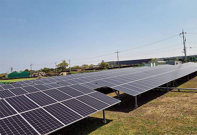 5월 5일 찾은 제주시 애월읍 용권태양광발전소 전경. 사진 고성민 기자