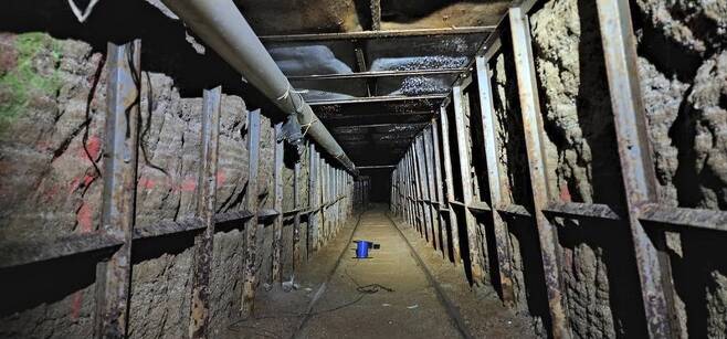 미국과 멕시코를 몰래 잇는 이른바 ‘마약 터널’이 발견됐다. 사진=AP 연합뉴스