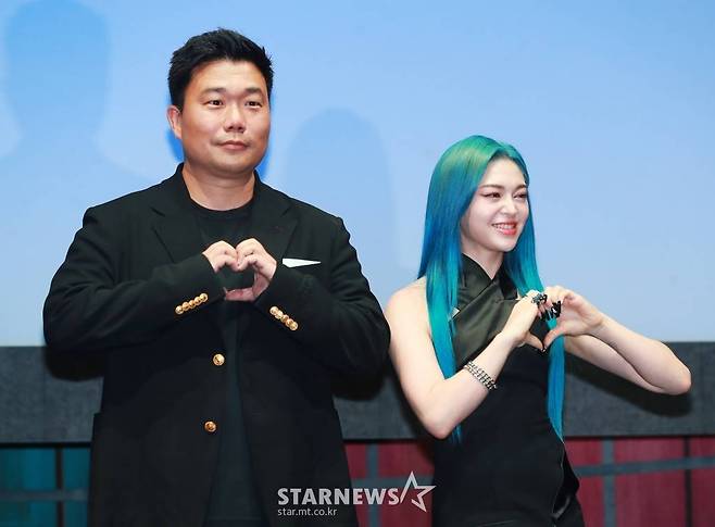 지비레이블 김준홍 대표가 19일 오후 서울 용산구 블루스퀘어에서 진행된 가수 알렉사 '아메리칸 송 콘테스트'(ASC) 최종 우승 기념 기자간담회에 앞서 포즈를 취하고 있다. /2022.05.19 /사진=이동훈 기자 photoguy@