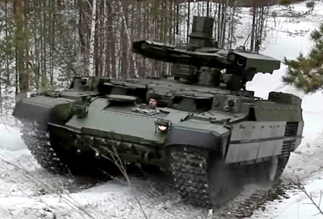 22일(현지시간) 영국 국방부는 우크라이나 돈바스 지역 세베로도네츠크에 러시아가 BMPT 터미네이터 탱크 작전부대를 배치한 것으로 보인다고 밝혔다. 출처: 데일리메일 *재판매 및 DB 금지