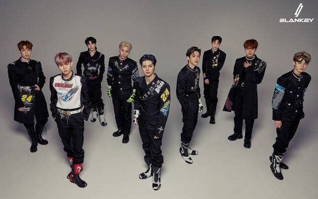 블랭키가 24일 첫 번째 미니앨범 'K2Y I : CONFIDENCE Thumbs Up'를 발표했다. 이 앨범은 하루 만에 판매량 3만 장을 돌파했다. /키스톤엔터 제공