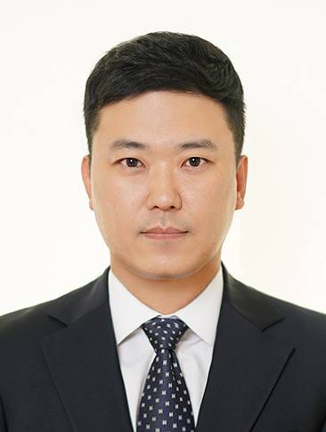 이장석 가천대 미디어커뮤니케이션학과 교수는 28일 서울 삼성동 코엑스에서 ‘한국잡지 120년, 시대를 말하다’라는 주제로 열린 제41회 한국출판학회 정기학술대회에서 창간호 잡지의 보존과 활용에 대해 발표했다.