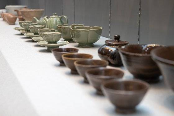 박물관에서는 고가의 명품 다완도 구경할 수 있다.