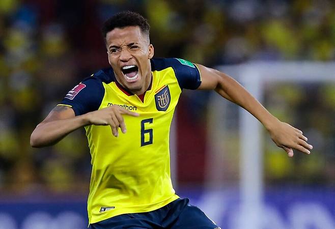 ▲ 칠레가 부정 선수로 지목한 에콰도르 수비수 바이런 카스티요 ⓒ연합뉴스/AFP