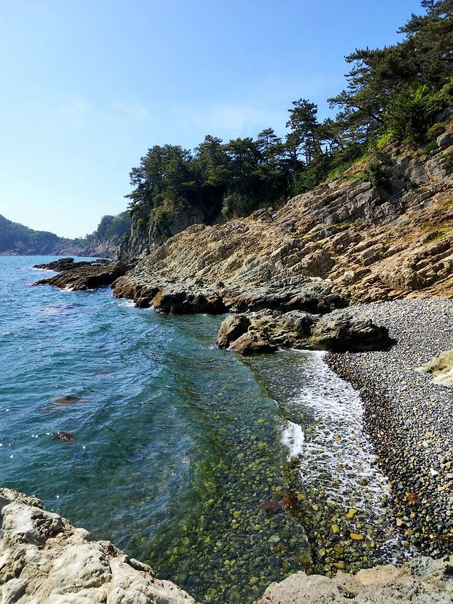 연대도 작은 몽돌해변