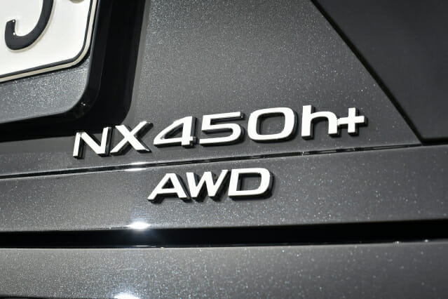 렉서스 신형 NX 450h+ 레터링