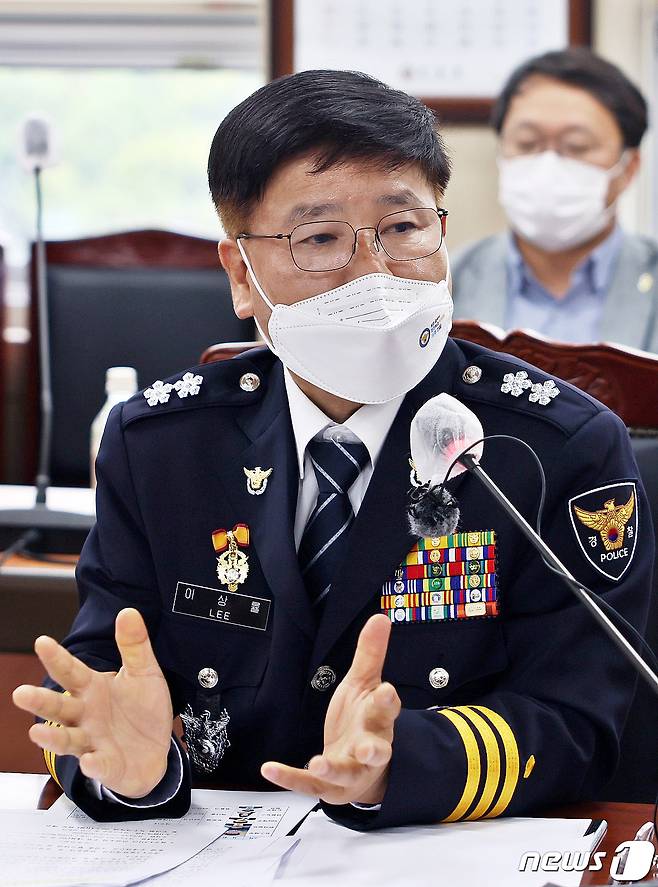 이상률 신임 제주경찰청장이 24일 제주경찰청에서 취임 기자간담회를 하고 있다.(제주경찰청 제공)2022.6.24/뉴스1© 뉴스1