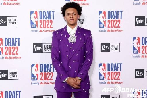 듀크대 포워드 반체로가 전체 1순위로 올랜도에 지명됐다. 사진(美 뉴욕)=ⓒAFPBBNews = News1