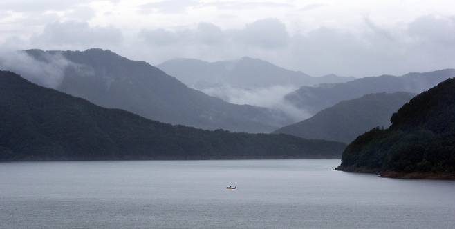 소양호 전경. 중앙포토