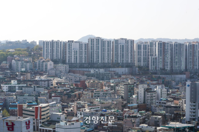 서울 동대문구 지역에 아파트와 주택이 들어서 있다. /한수빈 기자
