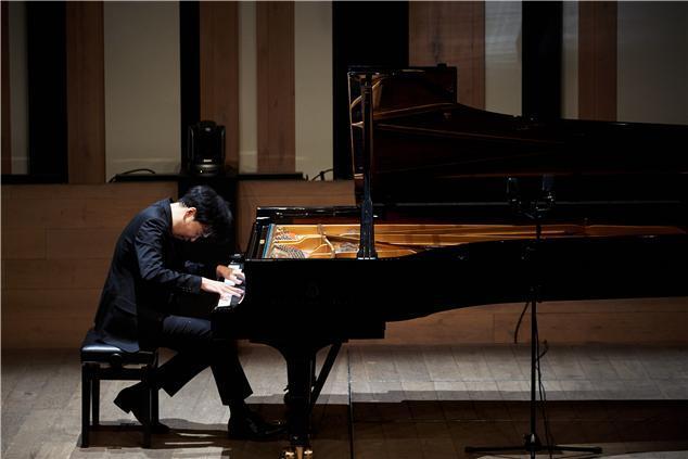 피아니스트 한지호. (사진=주헝가리한국문화원 제공) photo@newsis.com  *재판매 및 DB 금지