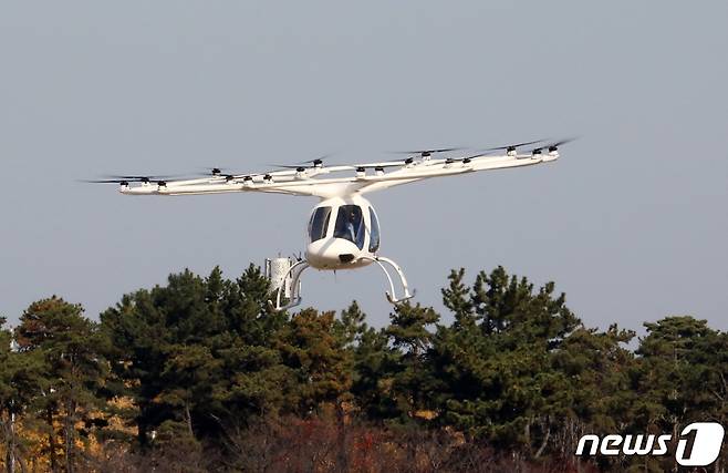 지난해 말 인천시 중구 영종도에서 시행된 드론택시 시연행사. 뉴스1 DB © News1 정진욱 기자