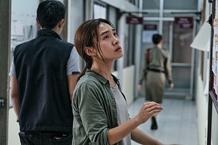 영화 <다만 악에서 구하소서>에 출연한 최희서. 씨제이(CJ)엔터테인먼트 제공