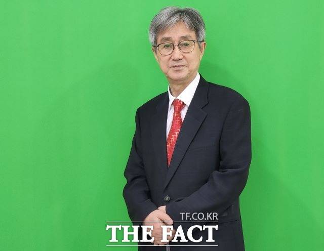 송 교수는 한국의 교육 정책에 대해 "학생을 우선적으로 생각하는 교육, 학생의 흥미를 생각하는 교육, 학생과 교육환경의 상호작용이 이루어져야 한다"고 말했다./ 이상묵 기자