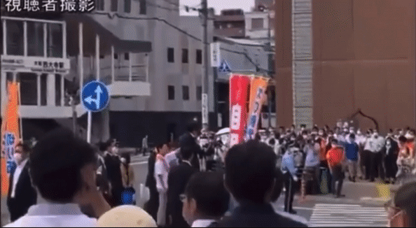 지난 8일 오전 11시30분쯤 나라현 나랏의 야마토시아다이지역에서 아베 신조 전 일본 총리가 참의원 선거 유세를 진행하던 중 총기 피습을 당했다./사진=페이스북
