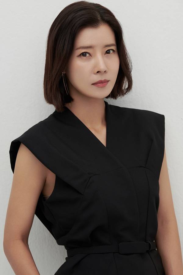 이브 유선 인터뷰 / 사진=블레스이엔티 제공