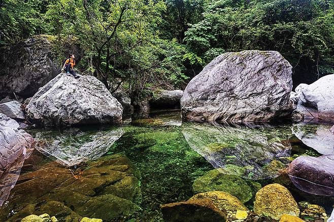 태곳적 모습을 그대로 간직한 산터골.