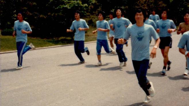 1981년 대학교 1학년 시절 총장배 마라톤 대회 모습