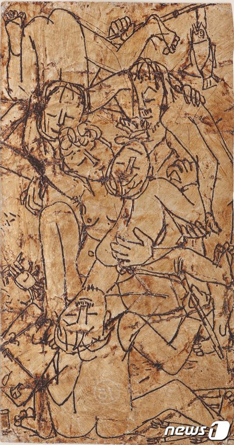 이중섭 작 '가족을 그리는 화가', 1950년대 전반, 은지에 새김, 유채, 15.2×8cm(국립현대미술관 제공). ⓒ 뉴스1