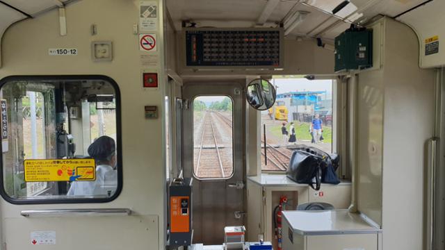 일본 홋카이도의 시간은 느리게 흐른다. 철도는 그 여운을 돋우는 관광 수단이다. 옛 모습을 고스란히 간직한 JR열차는 추억여행에 제격이다. 양승준 기자