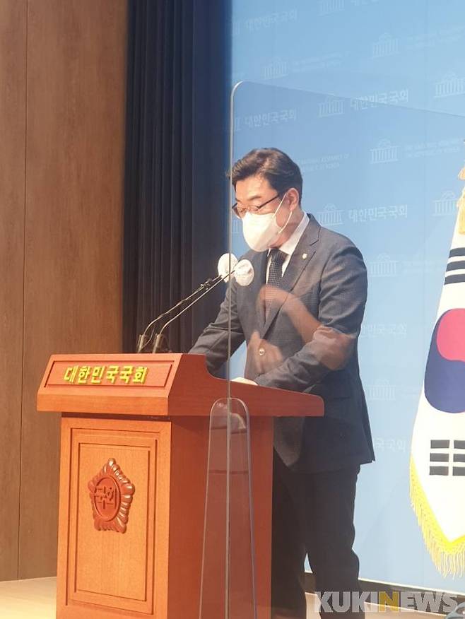 김성원 국민의힘 의원이 12일 수해복구현장 발언 관련 사죄 기자회견을 하고 있다.   사진=윤상호 기자