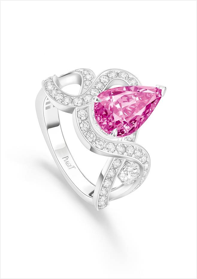 사진 : 피아제(PIAGET), SOLSTICE BY PIAGET_RING_G34N7700