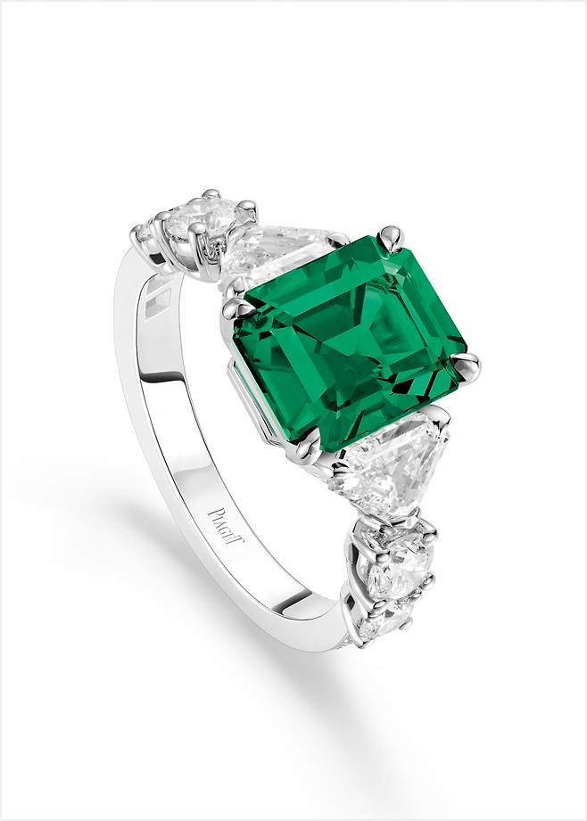 사진 : 피아제(PIAGET), SOLSTICE BY PIAGET_RING_G34N6900